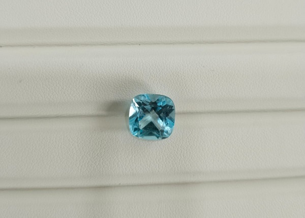 Blue Topaz 7.00 CT (7.70 Ratti)